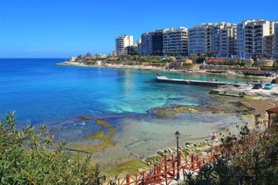 Seaview Apartment In Fort Cambridge, Sliema Exterior foto